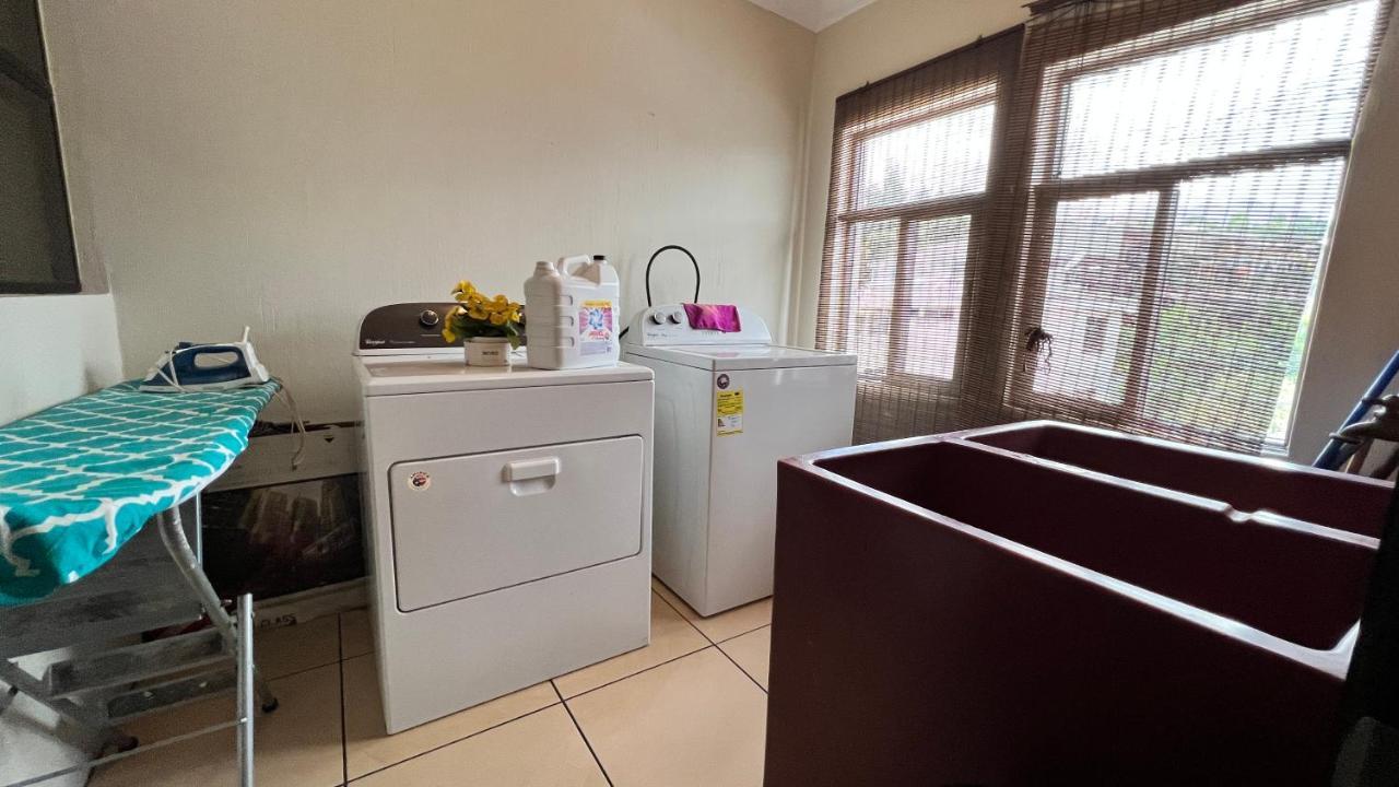 Amplio Apartamento, En Colonia Cerezos, Tercer Nivel Lägenhet Quetzaltenango Exteriör bild
